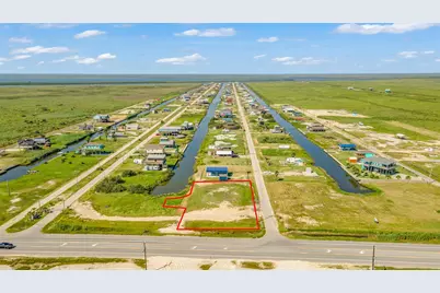 1011 Mabry, Crystal Beach, TX 77617 - Photo 8