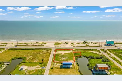 1011 Mabry, Crystal Beach, TX 77617 - Photo 4