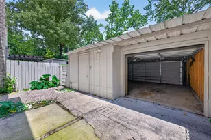 2123 Lake Village Dr, Houston, TX 77339 - Photo 44