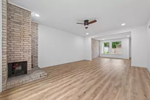 2123 Lake Village Dr, Houston, TX 77339 - Photo 8