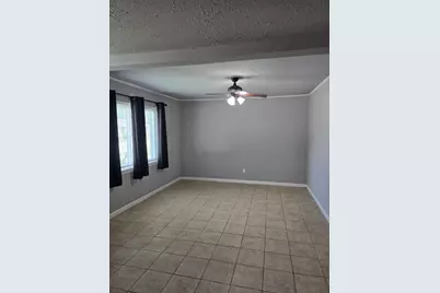 1805 N 5th Street, Baytown, TX 77520 - Photo 4