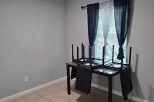 1805 N 5th St, Baytown, TX 77520 - Photo 8