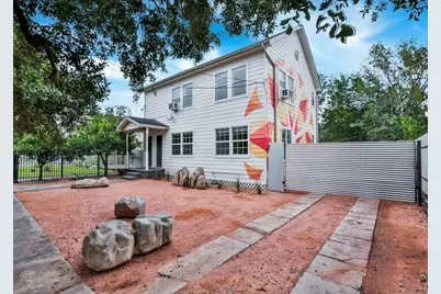 115 Hunt Street, Houston, TX 77003 - Photo 1