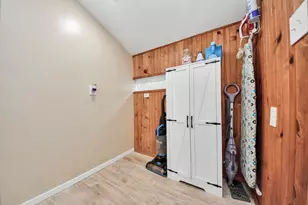 204 N 6th St, Highlands, TX 77562 - Photo 46