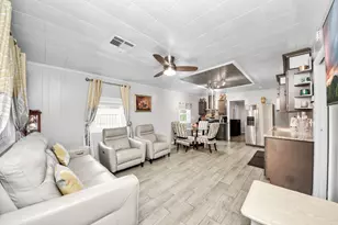 204 N 6th St, Highlands, TX 77562 - Photo 18
