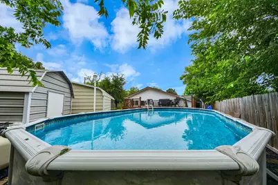 204 N 6th Street, Highlands, TX 77562 - Photo 14