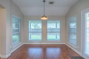 7028 Longmire Cir, Conroe, TX 77304 - Photo 18