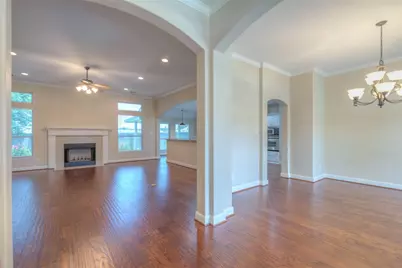 7028 Longmire Circle, Conroe, TX 77304 - Photo 8