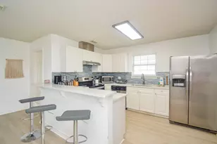 22810 Fresca St, Galveston, TX 77554 - Photo 8