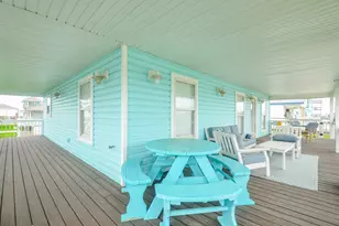 22810 Fresca St, Galveston, TX 77554 - Photo 4