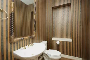 106 N Wynden Estates Ct, Houston, TX 77056 - Photo 22