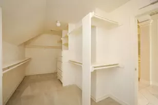 106 N Wynden Estates Ct, Houston, TX 77056 - Photo 36