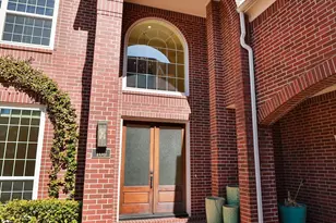 106 N Wynden Estates Ct, Houston, TX 77056 - Photo 4