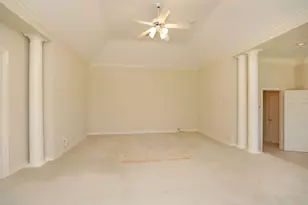 106 N Wynden Estates Ct, Houston, TX 77056 - Photo 32