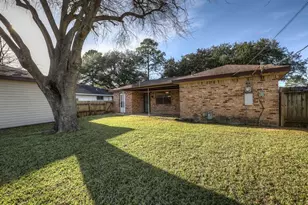 11010 Sagecrest Ln, Houston, TX 77089 - Photo 2