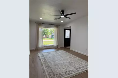 2726 Yale Street, Pasadena, TX 77502 - Photo 2