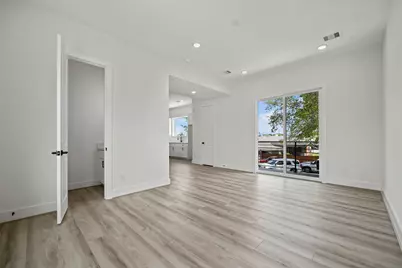 870 W Little York Road #C, Houston, TX 77091 - Photo 12