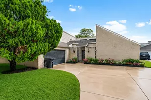 10735 Kitty Brook Dr, Houston, TX 77071 - Photo 2