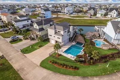 519 Westerly Drive, Tiki Island, TX 77554 - Photo 36