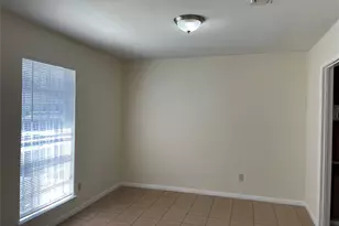 8830 Sharpcrest St, Houston, TX 77036 - Photo 2