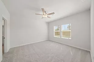 10706 Blocker Ct, Bryan, TX 77801 - Photo 14