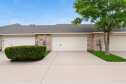 2411 Clippers Square, Houston, TX 77058 - Photo 18