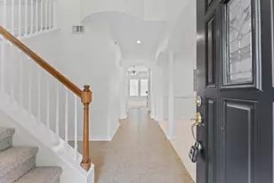 2411 Clippers Square, Houston, TX 77058 - Photo 2