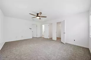 7803 Grove Ridge Dr, Houston, TX 77061 - Photo 16