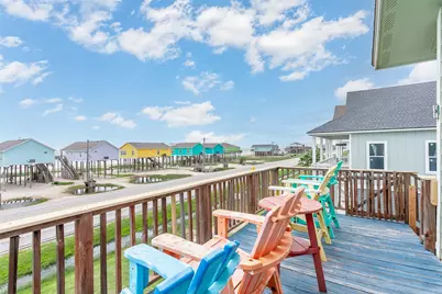 2433 Audubon Avenue, Gilchrist, TX 77617 - Photo 10