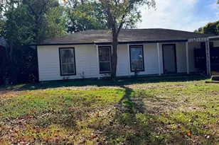 5626 Schevers St, Houston, TX 77033 - Photo 2