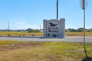 423 Ridgeview Dr Lot 25, Cat Spring, TX 78933 - Photo 4