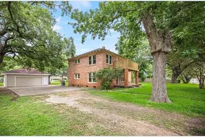 212 W Alabama Street, Wharton, TX 77488 - Photo 12