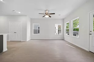 9022 Madera Rd, Houston, TX 77078 - Photo 14