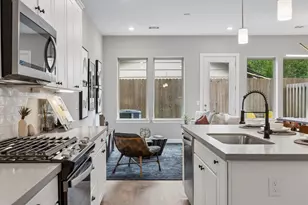 5214 Amber Sunrise Dr, Houston, TX 77018 - Photo 2