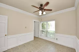 10503 Great Plains Ln, Houston, TX 77064 - Photo 8