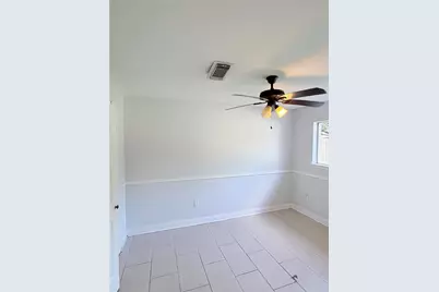 11106 Sageriver Drive, Houston, TX 77089 - Photo 32