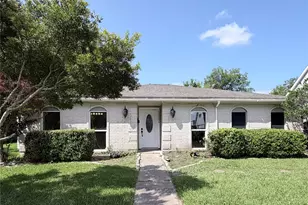 11106 Sageriver Dr, Houston, TX 77089 - Photo 4