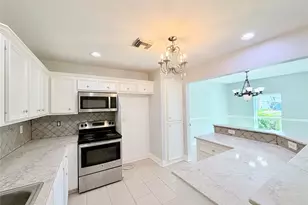 11106 Sageriver Dr, Houston, TX 77089 - Photo 12