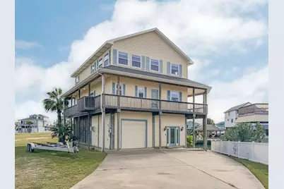 1303 Tiki Drive, Tiki Island, TX 77554 - Photo 1