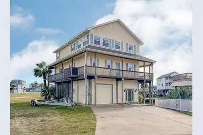 1303 Tiki Drive, Tiki Island, TX 77554 - Photo 2