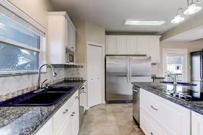 1303 Tiki Drive, Tiki Island, TX 77554 - Photo 48