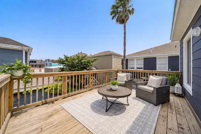 1811 21st Street, Galveston, TX 77550 - Photo 4