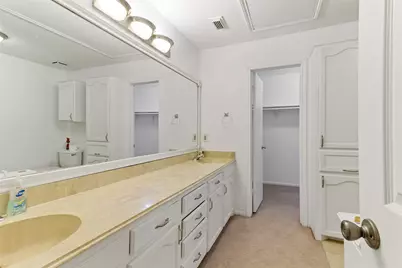 54 N Bachelor Button Street, Lake Jackson, TX 77566 - Photo 6