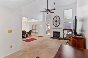 54 N Bachelor Button St, Lake Jackson, TX 77566 - Photo 2
