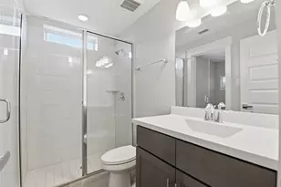 819 Algona Ave, Houston, TX 77008 - Photo 6