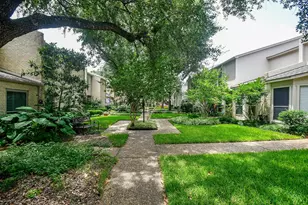 5214 Palmetto St, Bellaire, TX 77401 - Photo 1