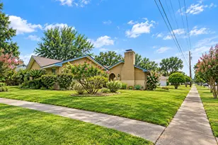 8939 Concho St, Houston, TX 77036 - Photo 18