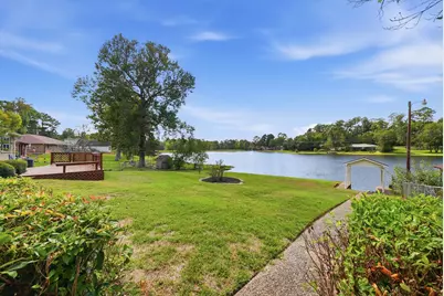 525 E Lake Drive, Livingston, TX 77351 - Photo 24