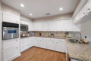 11566 S Kirkwood Rd, Houston, TX 77477 - Photo 8