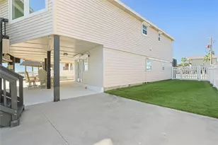 130 Tamana Dr, Tiki Island, TX 77554 - Photo 26